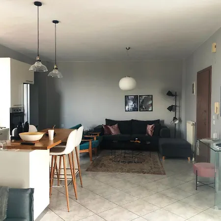 Vanilla Luxurious Apartment